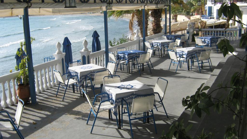 Oasis Hotel Theodoros & Litsa Galaris Agia Marina  외부 사진