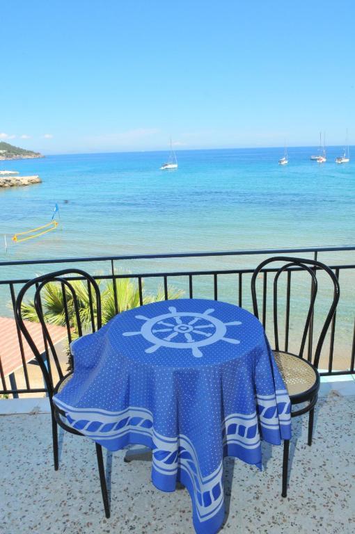 Oasis Hotel Theodoros & Litsa Galaris Agia Marina  외부 사진