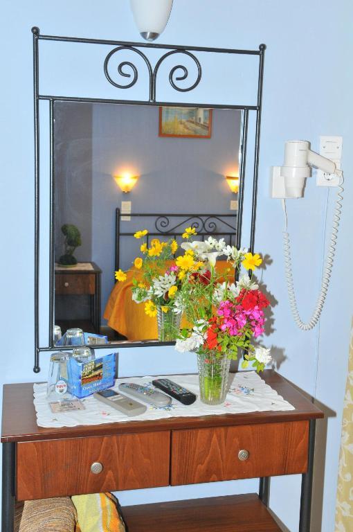 Oasis Hotel Theodoros & Litsa Galaris Agia Marina  외부 사진